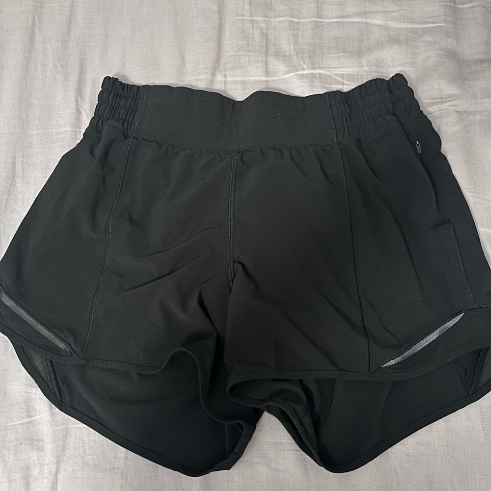 🖤LULULEMON BLACK HOTTY HOT SHORTS 🖤